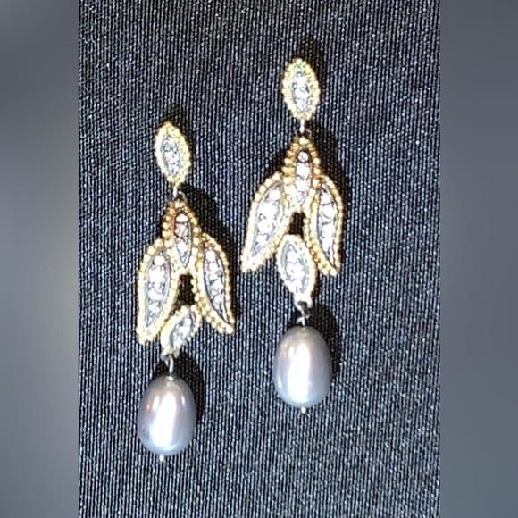 FORMAL EARRINGS SpecialOccasion, Style Duplication of GreyPearl & Pave’ Earrings - Picture 4 of 10